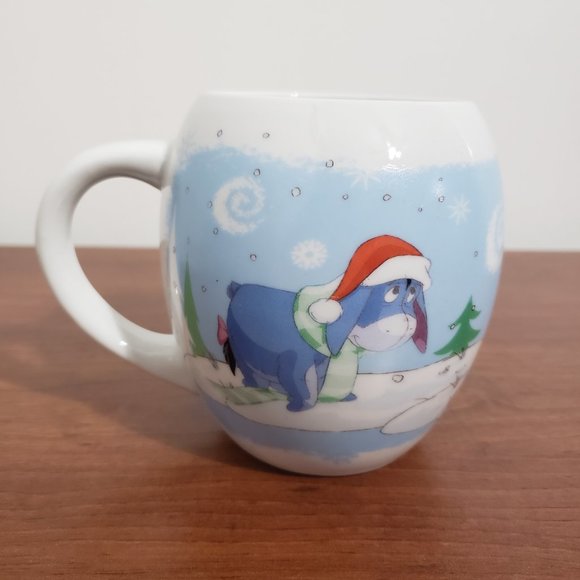 Disney Mug Winnie The Pooh Christmas Tigger Eeyore Piglet Winter Snow Enesco - Picture 3 of 6